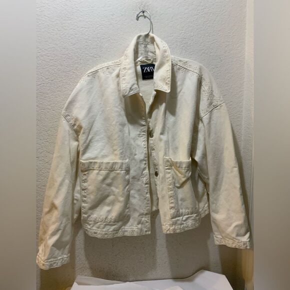 Zara Womens Overshirt Jacket Size XS Off White Floral Patch Pocket - Picture 1 of 7
